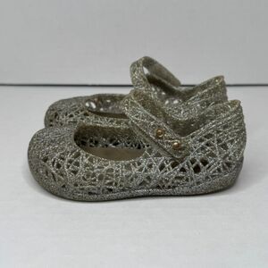Mini Melissa girls Campana Zig Zag silver sparkle - Size 6